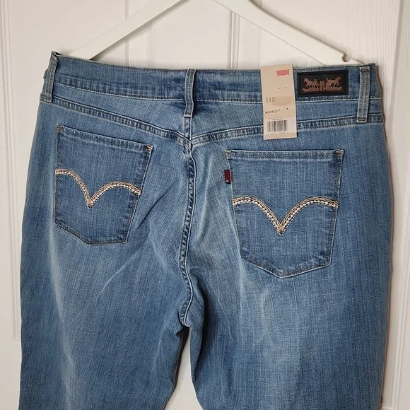 Levi's 515 boot cut light jeans NWT 14s - Picture 5 of 9